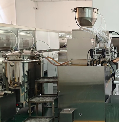 स्वतंत्र मीटरिंग पंप रोलिंग गति 1-3.5rpm के साथ नरम जेल कैप्सूल मशीन