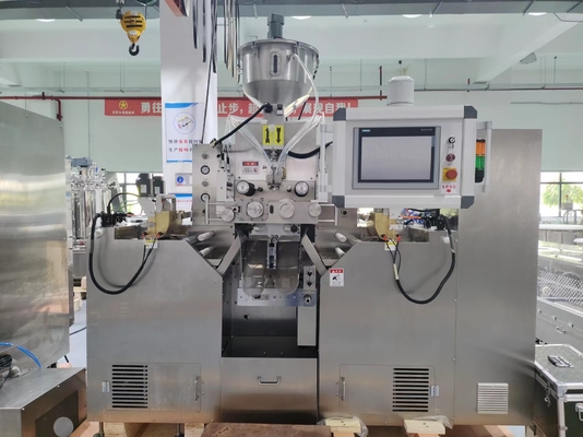 16 डुबकी प्रत्येक पक्ष नरम कैप्सूल मशीन 1-10rpm मर रोल गति के साथ